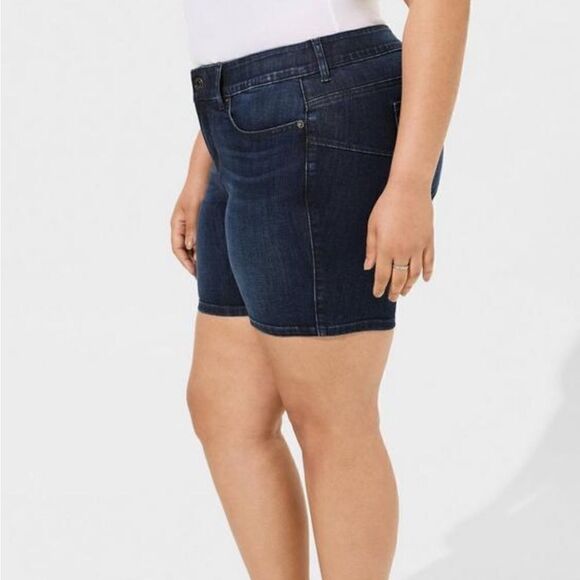 Torrid Bombshell High-Rise Shorts - Picture 2 of 8